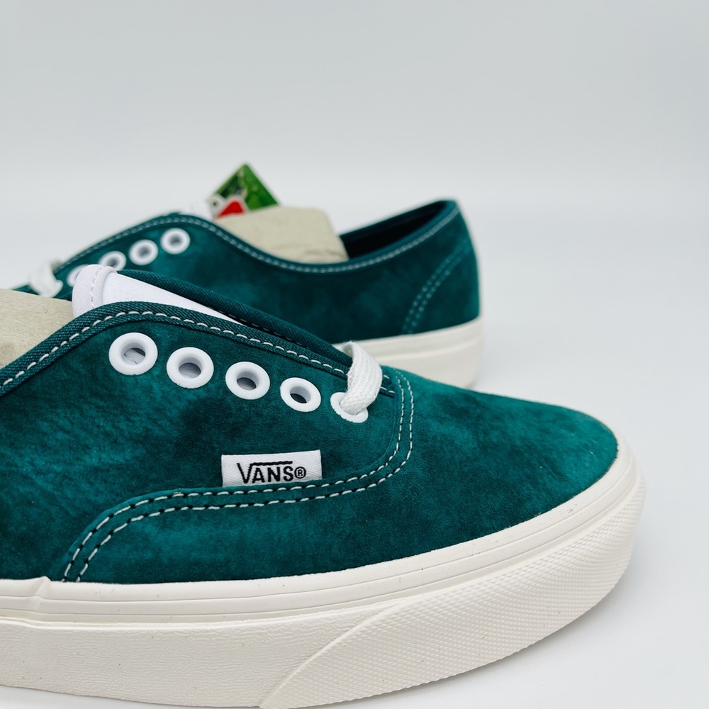 Authentic Classic Vans - Picture 4 of 12